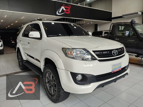 Imagen 3 de 13 de Toyota Fortuner Trd Sportivo Blindado
