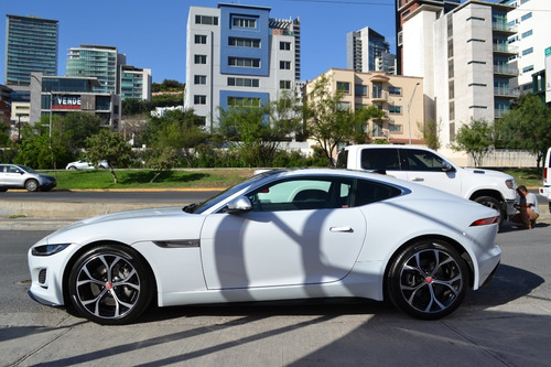 Imagen 2 de 10 de Jaguar F Type R Dynamic 300 Ps 2021