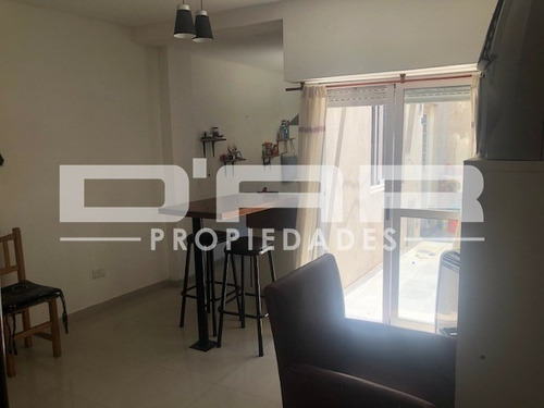 Imagen 4 de 7 de 1 Amb Planta Baja Con Patio, Parrilla Y Cochera Incluida! ***bajas Expensas***