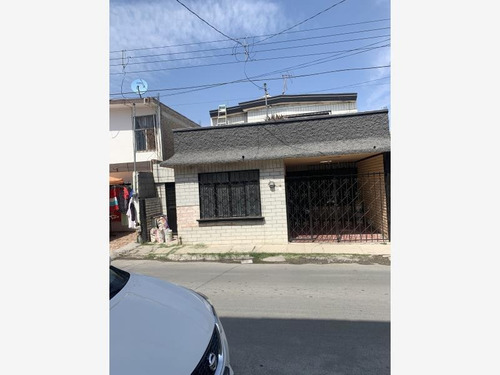 Imagen 1 de 12 de Casa Sola En Venta Oceanía