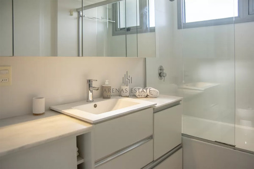 Apartamento En Venta En Torre Esmeralda De 3 Dormitorios , En Punta Del Este