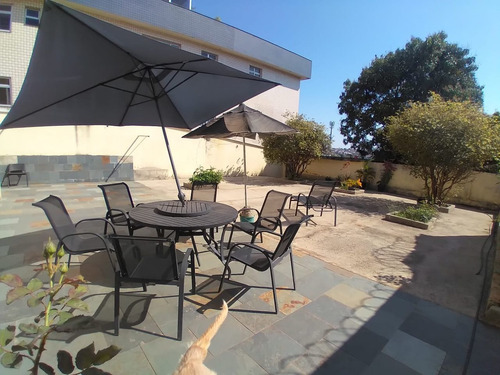 Imagem 9 de 16 de Casa De 604 M2 Com 4 Quartos, 2 Pavimentos E 4 Vagas - 94868
