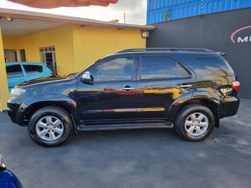 Toyota Hilux SW4 Toyota Hilux SW4 SR 4x2 2.7 VVT-i