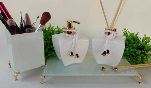 Imagem 1 de 1 de Kit Lavabo Luxo Difusor Bandeja Vidro Branco #21