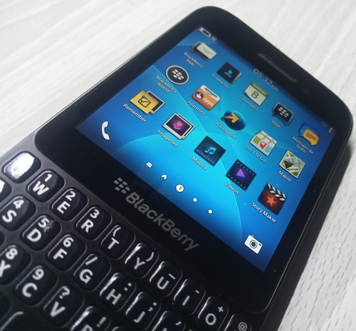 Blackberry Q5 Para Reparar O Piezas Negro (Usado)
