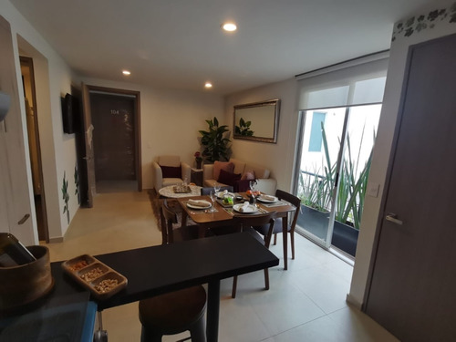 Penthouse En Venta Con Balcón En Portales Nte.  Cdmx