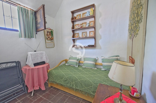 Casa De 4 Dormitorios Con Piscina Climatizada En Alquiler- Ref: 3378