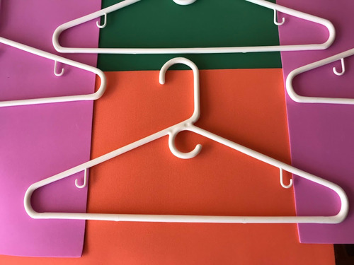 Ganchos De Ropas Tintoreria Lavanderia Closet Colgar Hogar (Usado)