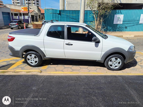 Fiat Strada 1.4 Hard Working Cab. Dupla Flex 3p