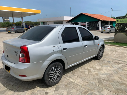 Se Vende Renault Logan 2013, Motor 1.4 C.c., Un Vehículo Con