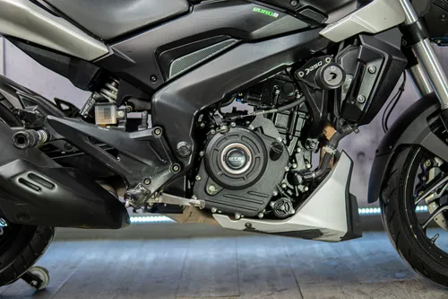 Bajaj Dominar 250 2023
