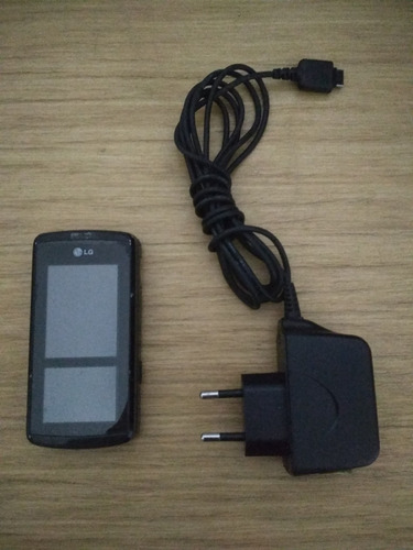 Celular Antigo LG Kf700