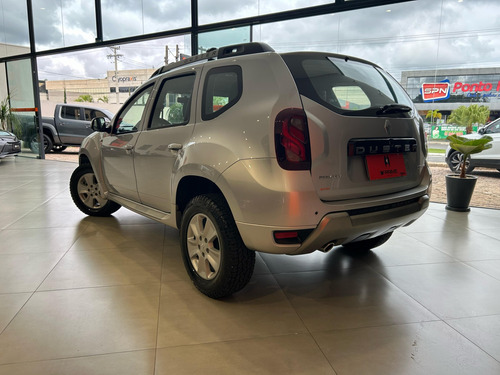Renault Duster 2.0 DYNAMIQUE 4X2 16V FLEX 4P AUTOMÁTICO