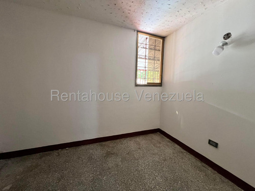 Apartamento La Victoria Con Area Adicional. Ljsa 26-374