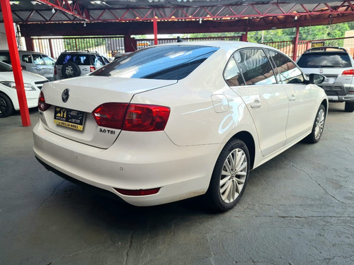 Volkswagen Jetta Highline 2.0 Tsi Branco 2013