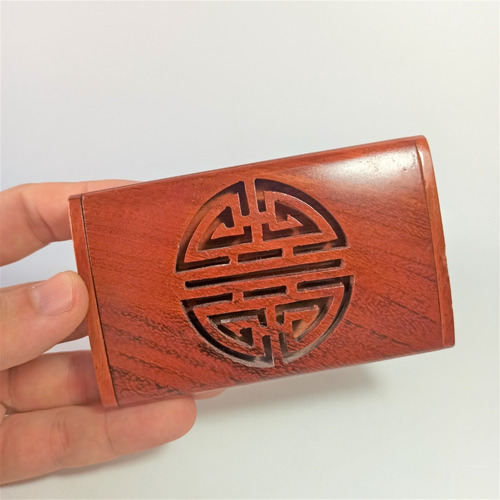 Porta Tarjetas Hecho En Madera Con Motivo Oriental