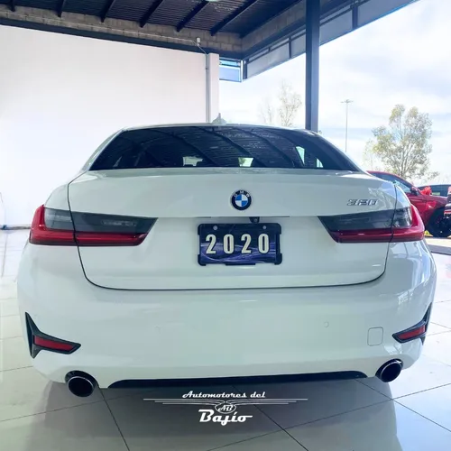 BMW Serie 3 2.0 320ia Sport Line At
