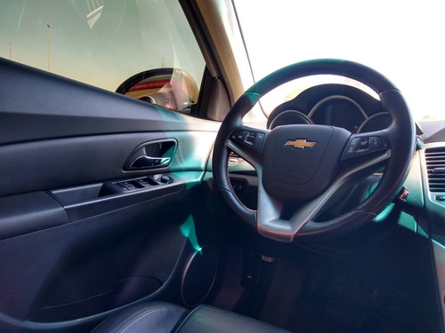 Imagem 6 de 8 de Chevrolet Cruze 1.8 Lt 16v Flex 4p Automático