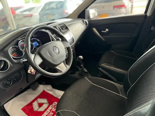 Renault Stepway 1.6 Intense Automática