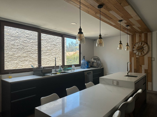 Belleza De Casa En Condominio. Una Joya. Camino Loreto.