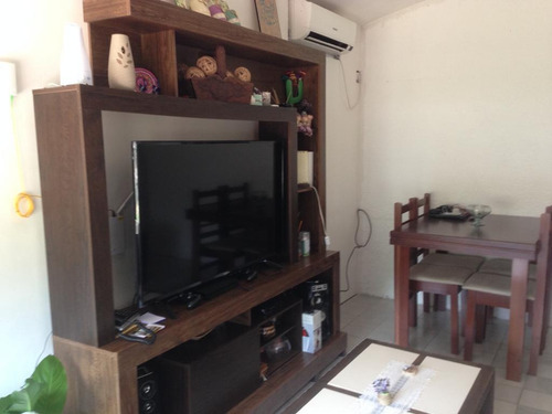 Reservada - Sitio Vende - Casa De Tres Dormitorios