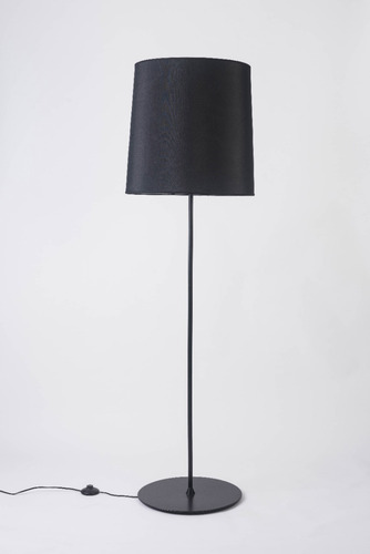 Imagen 3 de 4 de Lampara De Pie Negro Con Pantalla De 157 Cms Alto Milan Mf