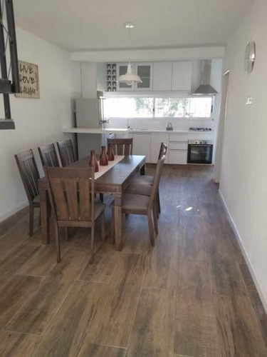 Casa En Venta De 3 Dormitorios En Playa Mansa