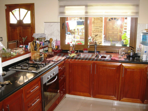 Casa En Venta En Castelar