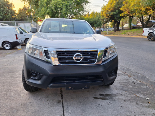Nissan NP300 2.5 Doble Cabina S Aa Pack Seg Mt