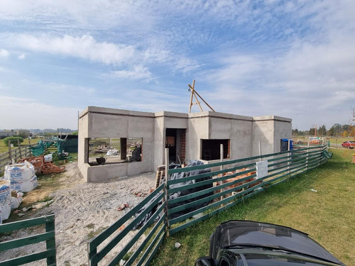 Imagen 7 de 9 de Casa A Estrenar En San Sebastian De 4 Ambientes. Escobar