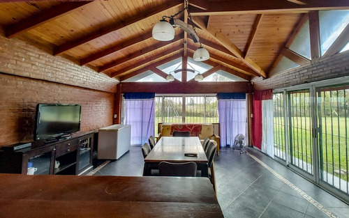 Casa 5 Ambientes Permuta Pileta Quincho Parrilla
