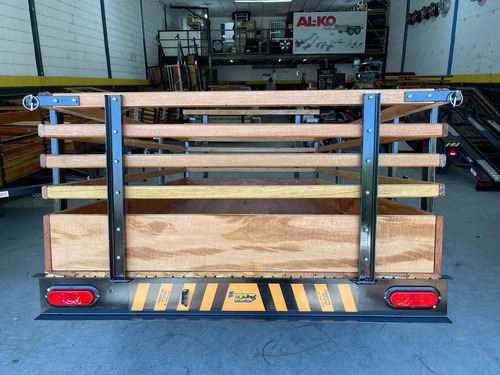 Carretinha Fazendinha 2.50 X 1.30 X 0.60 - Cap. 700kg - 0km