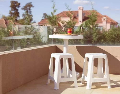 Imagen 6 de 8 de Banqueta Acero De Plastico Cuadrada Blanca Gardenlife Kromos