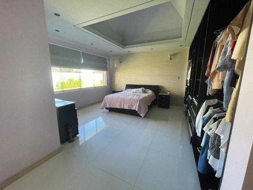 Imagen 10 de 14 de Casa En Venta Hato Royal Guataparo