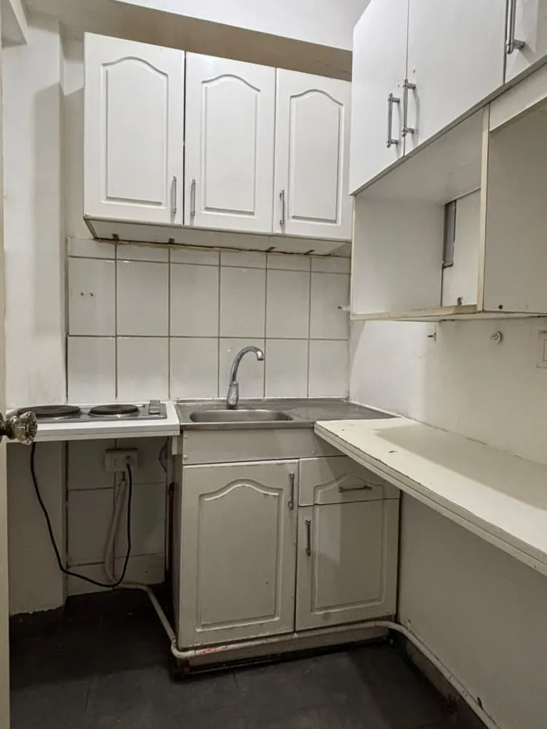 Imagen 4 de 10 de Departamento En Arriendo A Pasos Del Metro Bellas Artes.