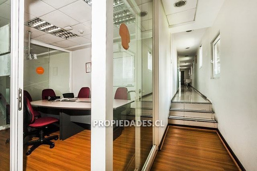 Imagen 6 de 19 de Oficina En Arriendo En Providencia