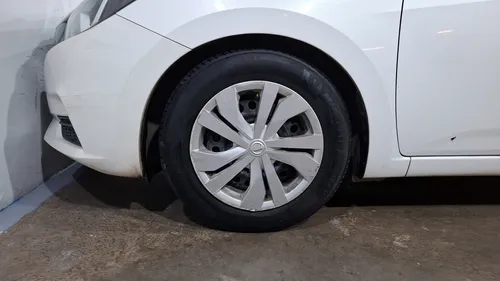 Nissan Versa 1.6 Sense Cvt