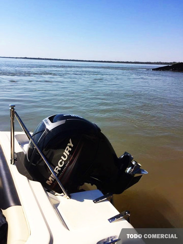 Imagen 2 de 7 de Lancha Bermuda Sport 200 C/ Mercury 200 Hp Optimax Nueva