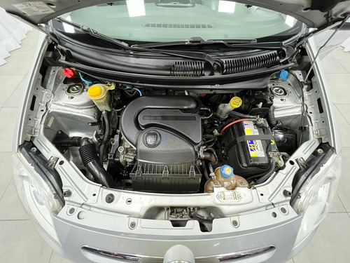 Fiat Palio Palio Attractive 1.0 8V (Flex)