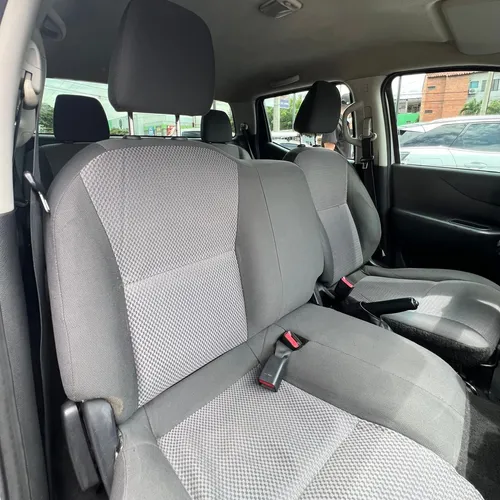 Nissan Frontier 2.5l Mecánica