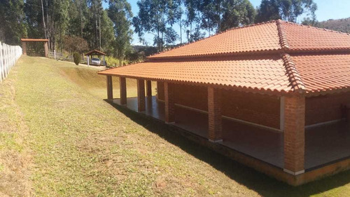 Ótima Chácara Em Cruzília , No Sul De Minas , Com 30 Mil M2, Excelente , Casa Principal , Casa Menor , Toda Cercada , 4klm Da Cidade. - 812