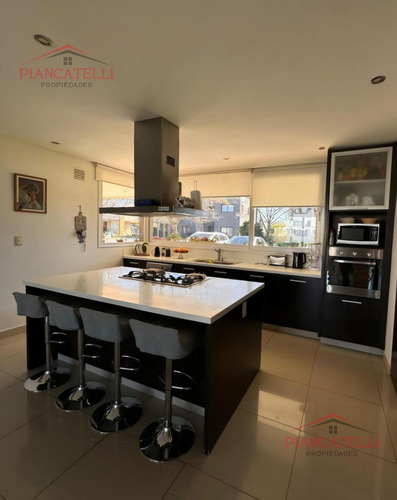 Venta De Casa En Terravista Con Vista A La Laguna