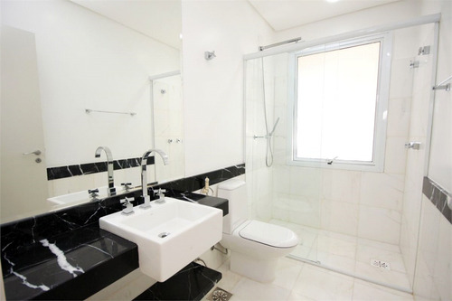 Imagem 12 de 30 de Condomínio Com Ampla Piscina - Casas Totalmente Isoladas! - Reo49564