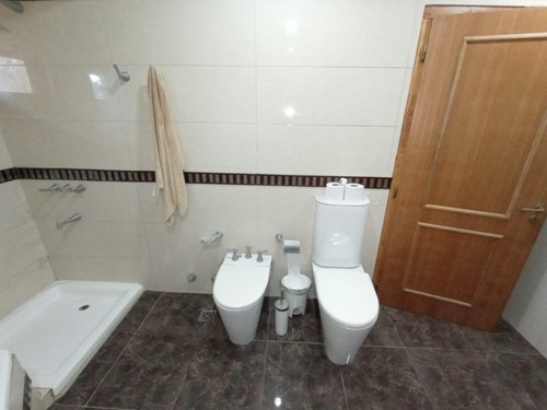 Venta Gran Casa Unica Y Exclusiva De 400m2 Sobre Lote De 10.000m2