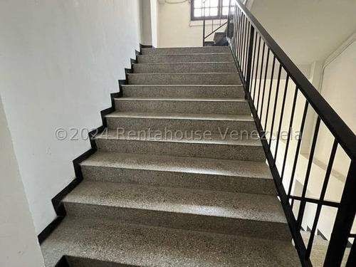 Edificio Comercial En Venta Boleita Sur Mls #24-26601 Bm