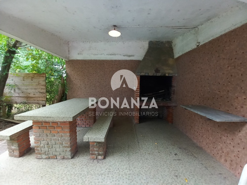 Imagen 27 de 30 de Casa En Venta En Piriápolis Barrio Residencial Country 3 Dormitorios Parrillero Parque Buen Terreno De 594 M²
