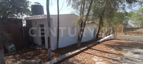 Casa En Renta En Carretera A Montitlán Km 12, Quesería, Cuauhtémoc, Colima