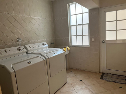 Imagen 30 de 30 de Casa De Un Piso Con Jardín En Venta En Pedregal De San Franc