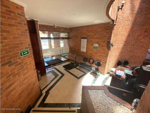 Comercial En El Lago(bogota) Rah Co: 25-158