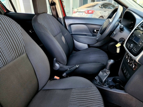 Imagen 8 de 14 de Renault Sandero Expression Pack 1.6 2018 70.000km Fcio T/usa